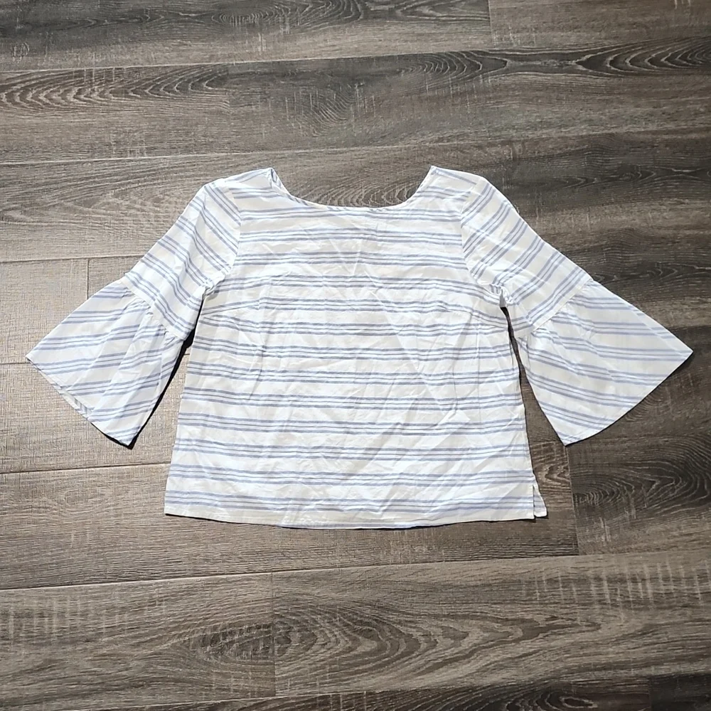 🌷 J.Crew striped, bell sleeve poplin Top 🌷
